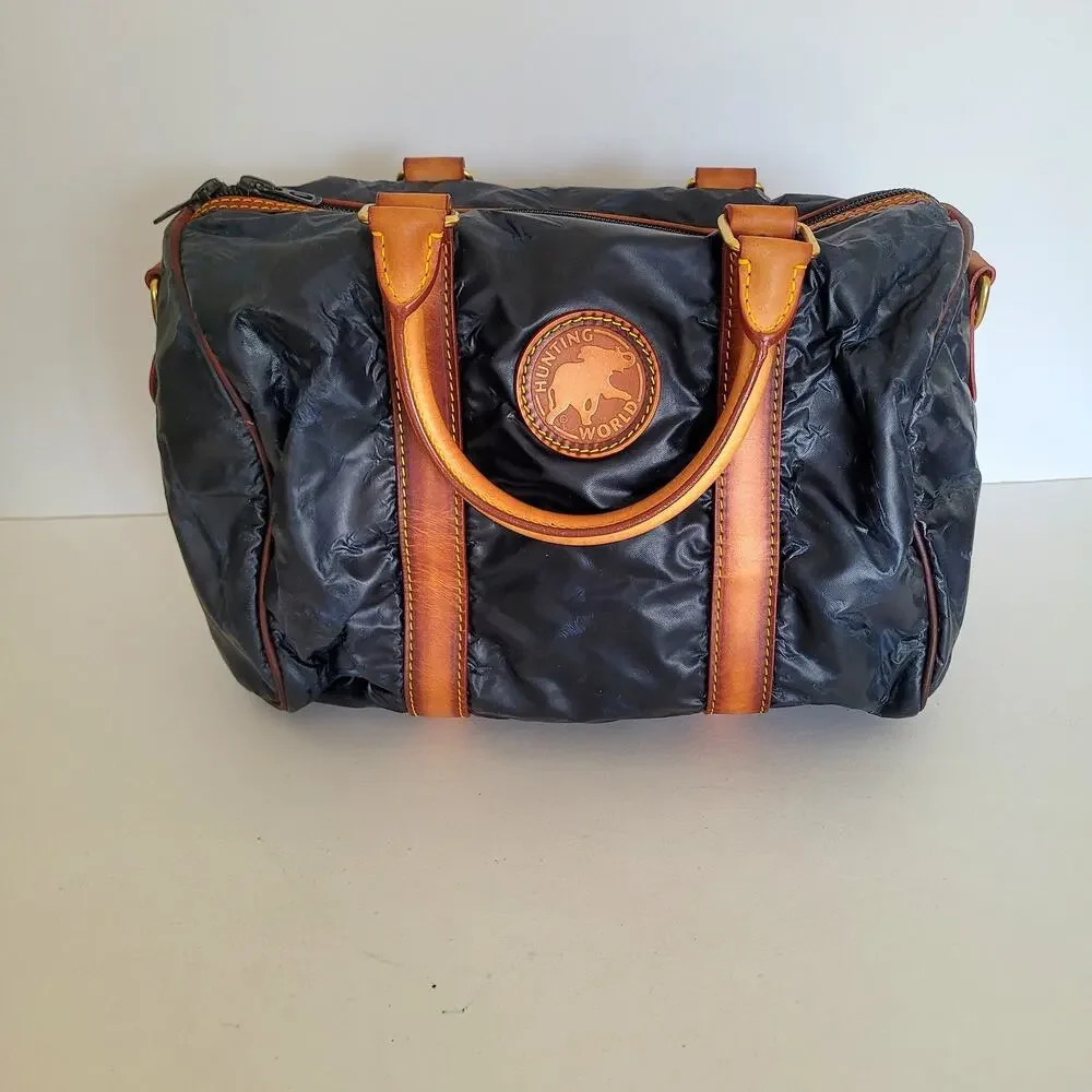 Hunting World Battue Navy Blue Leather Trim‎ Travel Duffel Boston Bag Made in